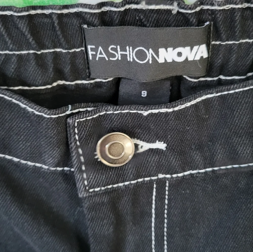 Fashion Nova Carpenter Cargo Jeans.